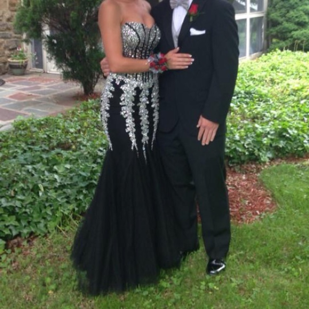 JOVANI Black Mermaid Style Prom dress